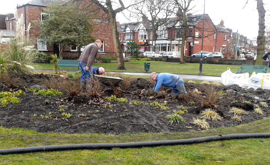 Volunteering in Romiley Park